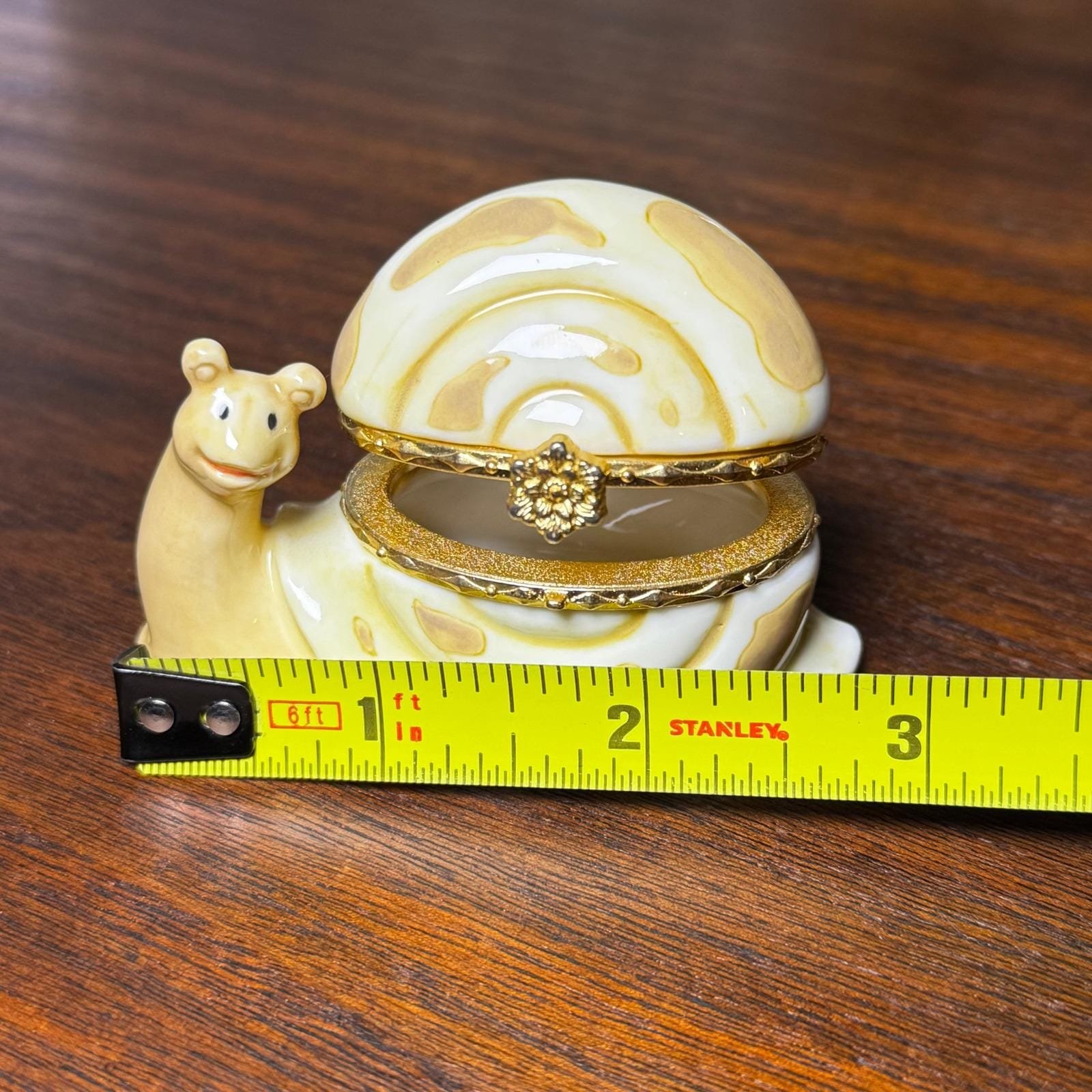 Vintage Westland Giftware 1999 Snail Trinket Box Porcelain Hinged Figurine #4618