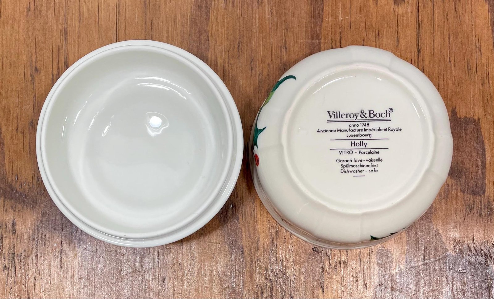 Vintage Villeroy and Boch Holly Candy Box – Lidded Trinket Box – Christmas Green and Red – 4" Round